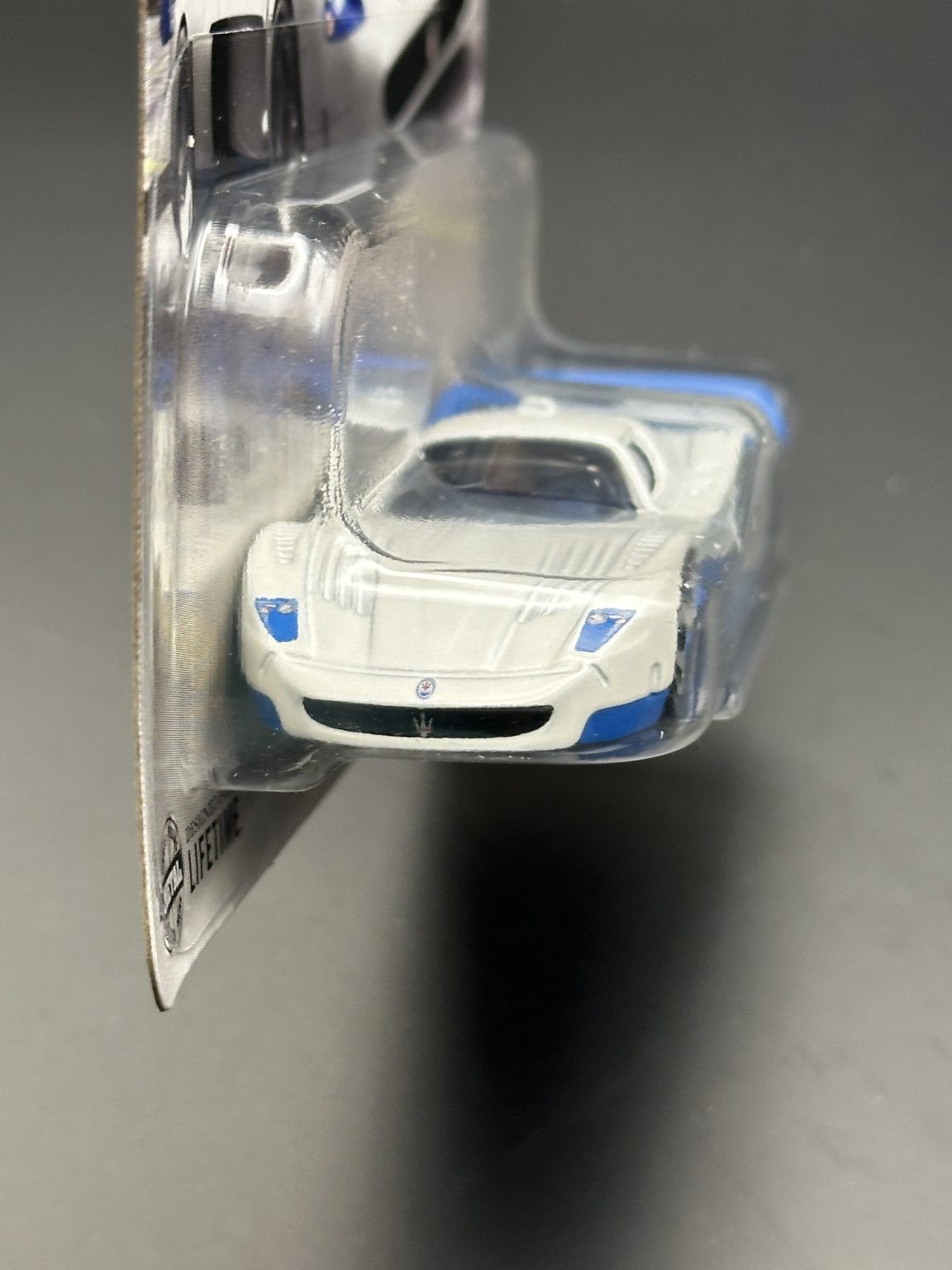 MATCHBOX - 2004 MASERATI MC12 (2025) - 86/125 - DIECAST