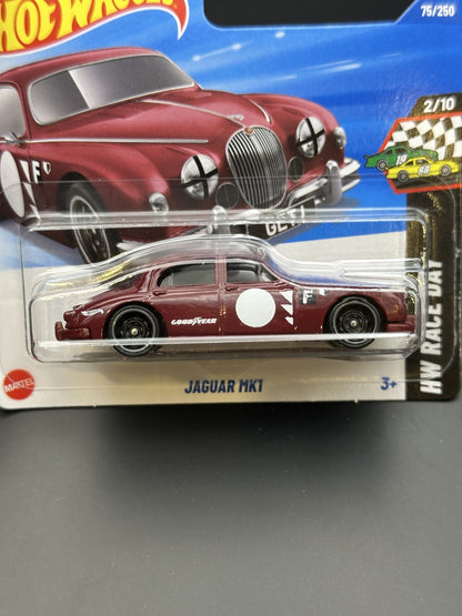 HOT WHEELS - JAGUAR MK1 (2025) - HW RACE DAY 2/10