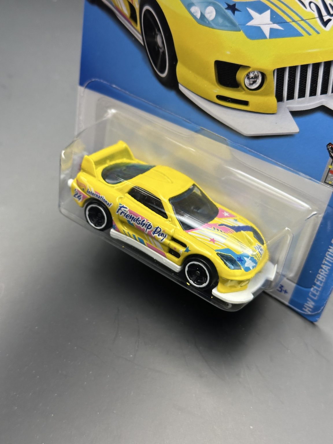 HOT WHEELS - 24 / SEVEN (2024) - HW CELEBRATION RACERS 9/10