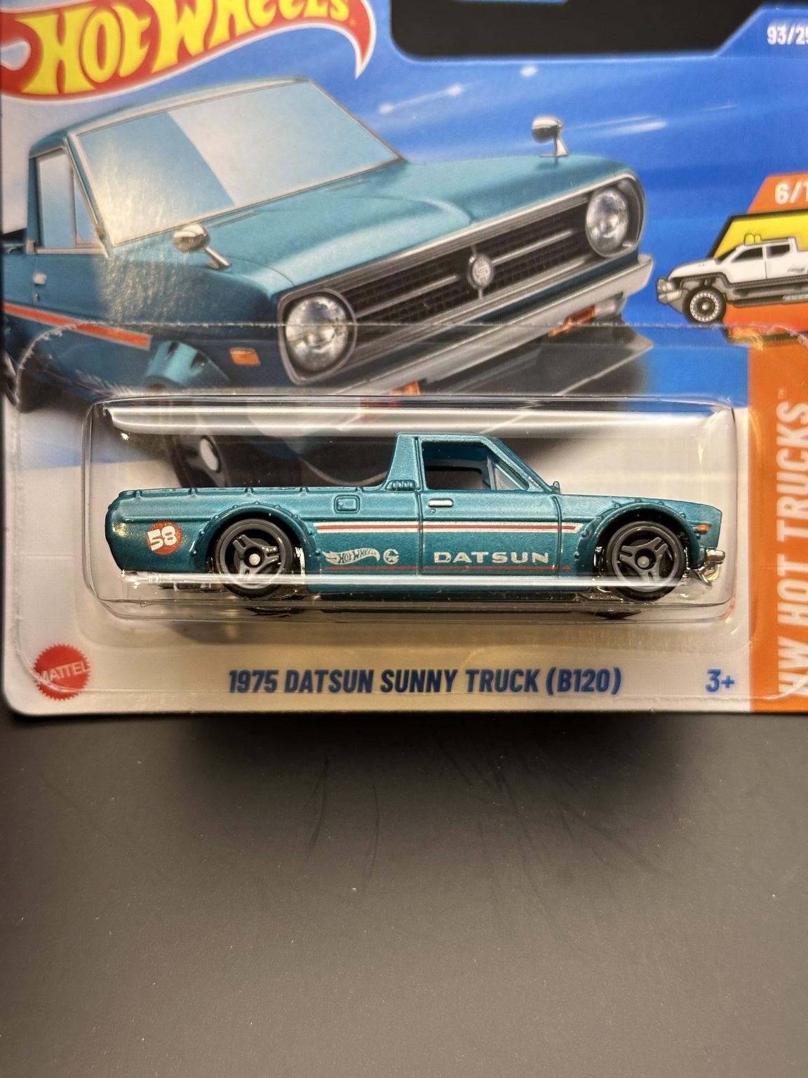 HOT WHEELS - 1975 DATSUN SUNNY TRUCK B120 (2025) - HW HOT TRUCKS 6/10