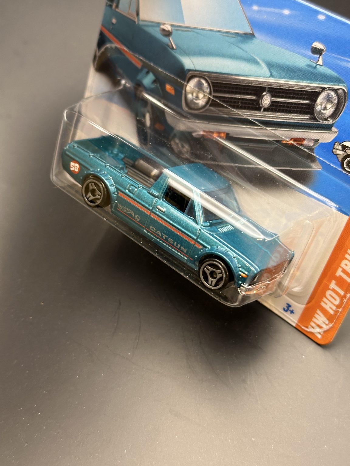 HOT WHEELS - 1975 DATSUN SUNNY TRUCK B120 (2025) - HW HOT TRUCKS 6/10