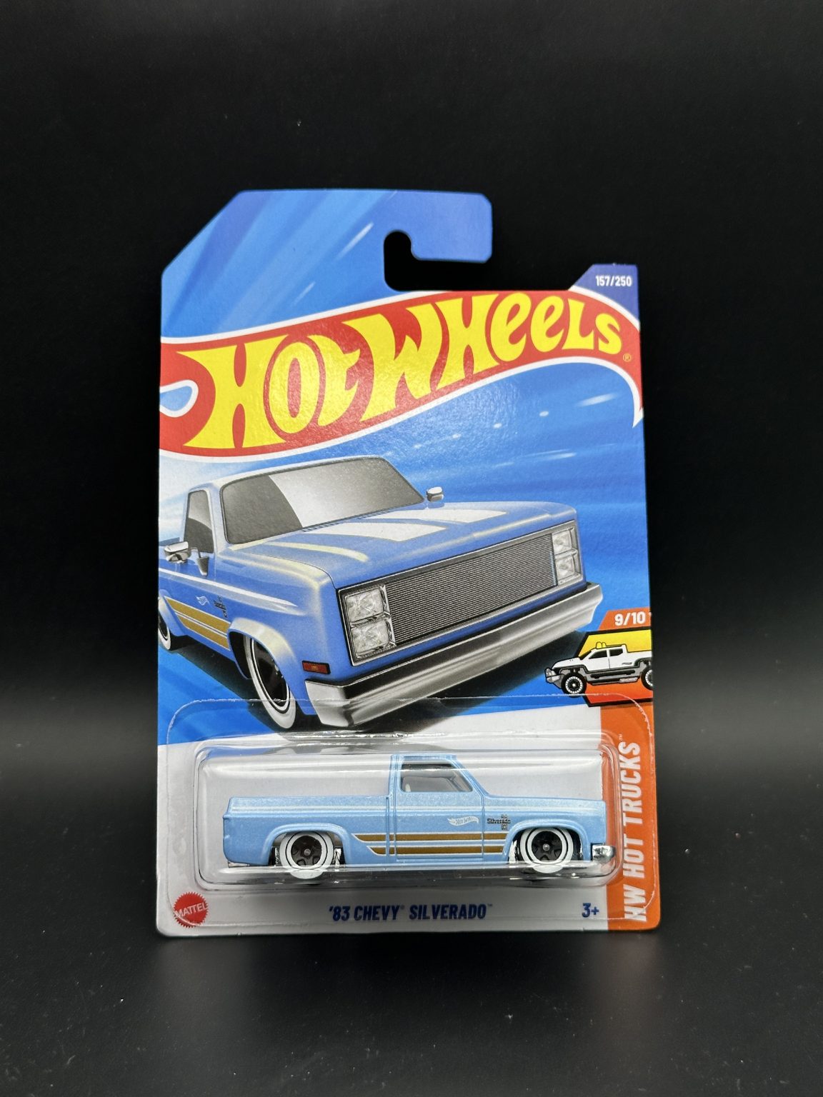HOT WHEELS - 83 CHEVY SILVERADO (2025) - HW HOT TRUCKS 9/10