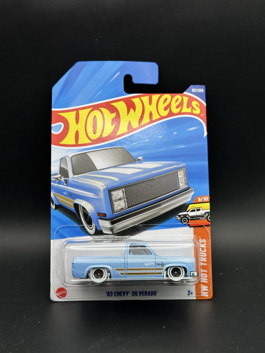 HOT WHEELS - 83 CHEVY SILVERADO (2025) - HW HOT TRUCKS 9/10