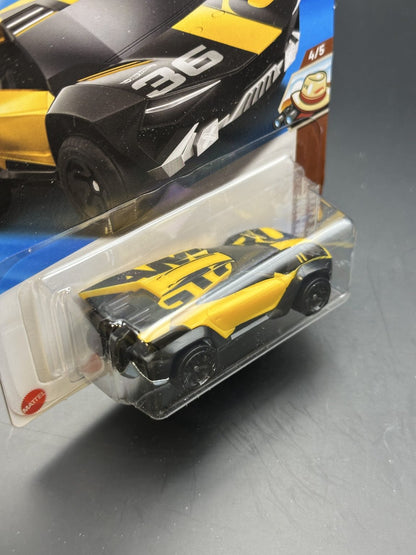 HOT WHEELS - AMARU GTC (2025) - HW SAFARI MODE 4/5