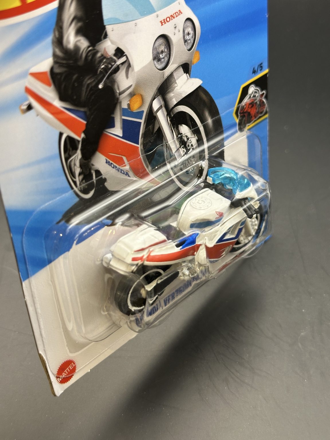 HOT WHEELS - HONDA VFR750R RC30 (2025) - HW MOTO 4/5