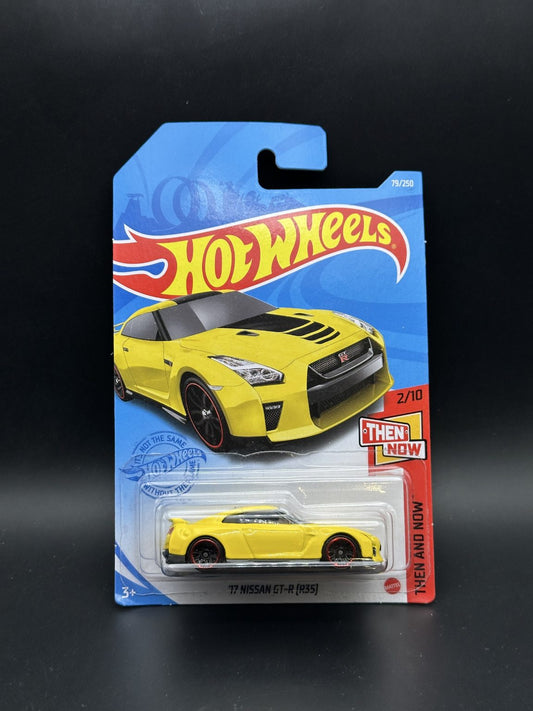 HOT WHEELS - 17 NISSAN GTR R35 (2021) - THEN AND NOW 2/10
