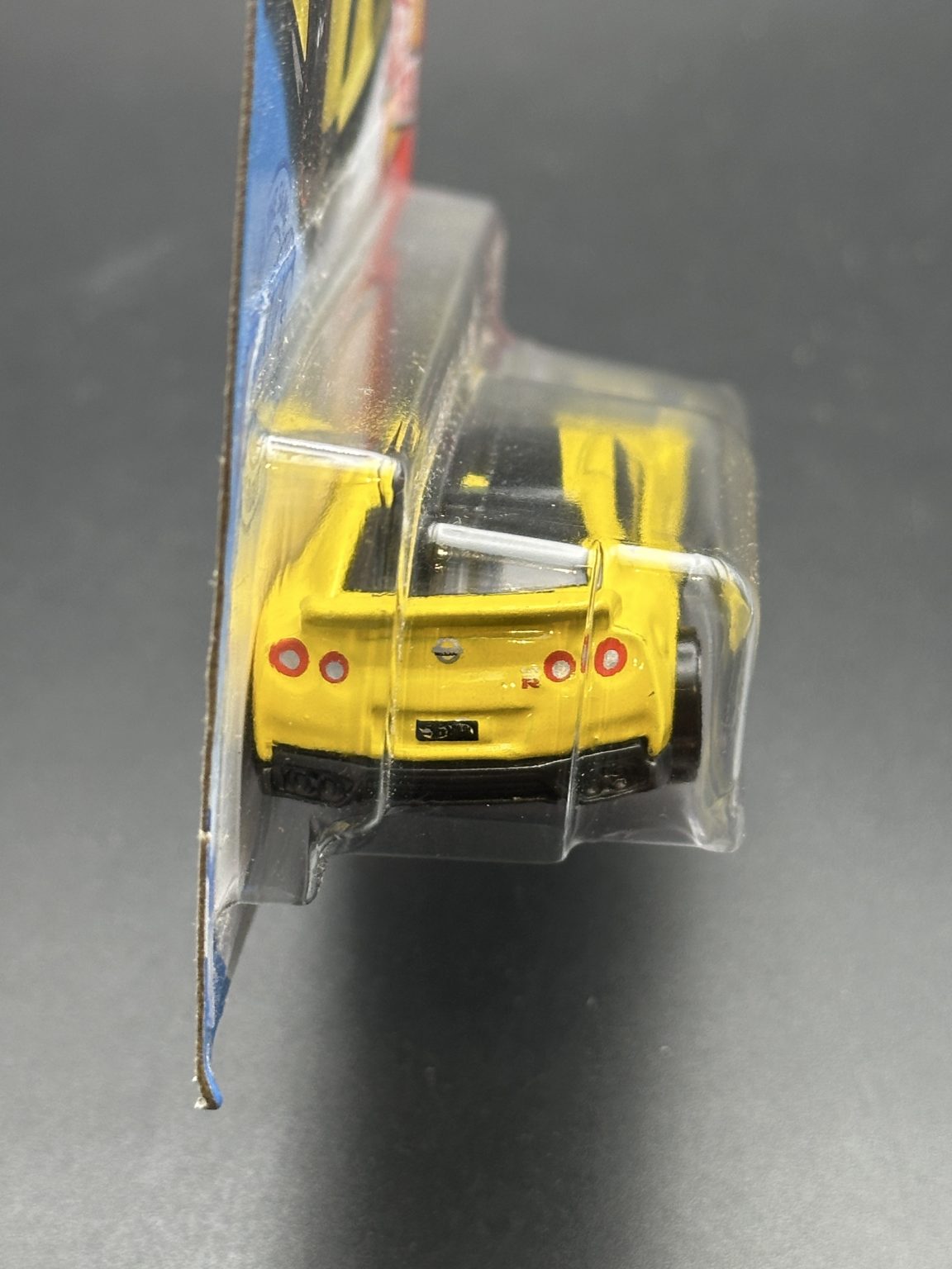 HOT WHEELS - 17 NISSAN GTR R35 (2021) - THEN AND NOW 2/10