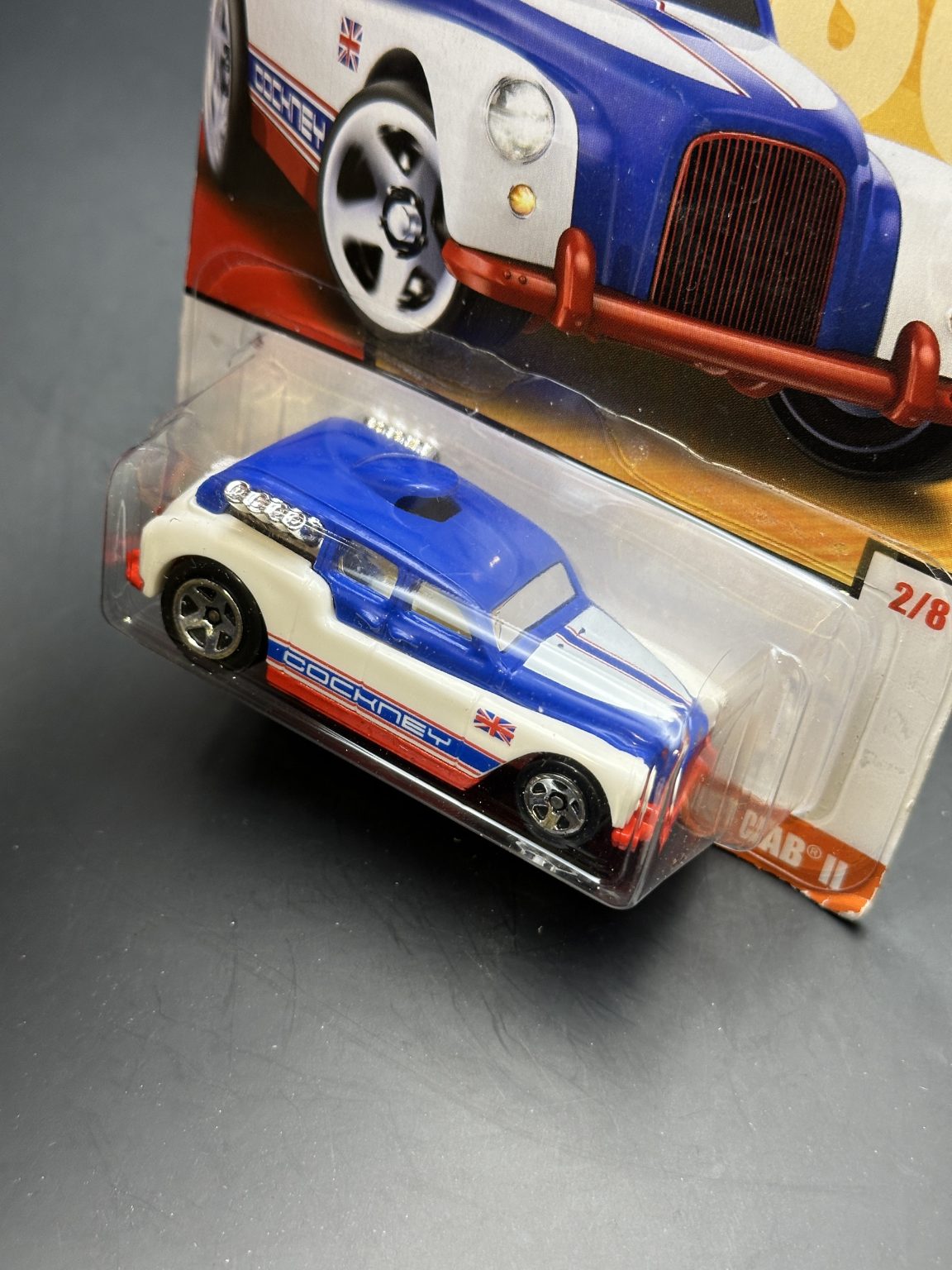 HOT WHEELS - COCKNEY CAB II (2019) - HW THROWBACK SERIES 2 2/8