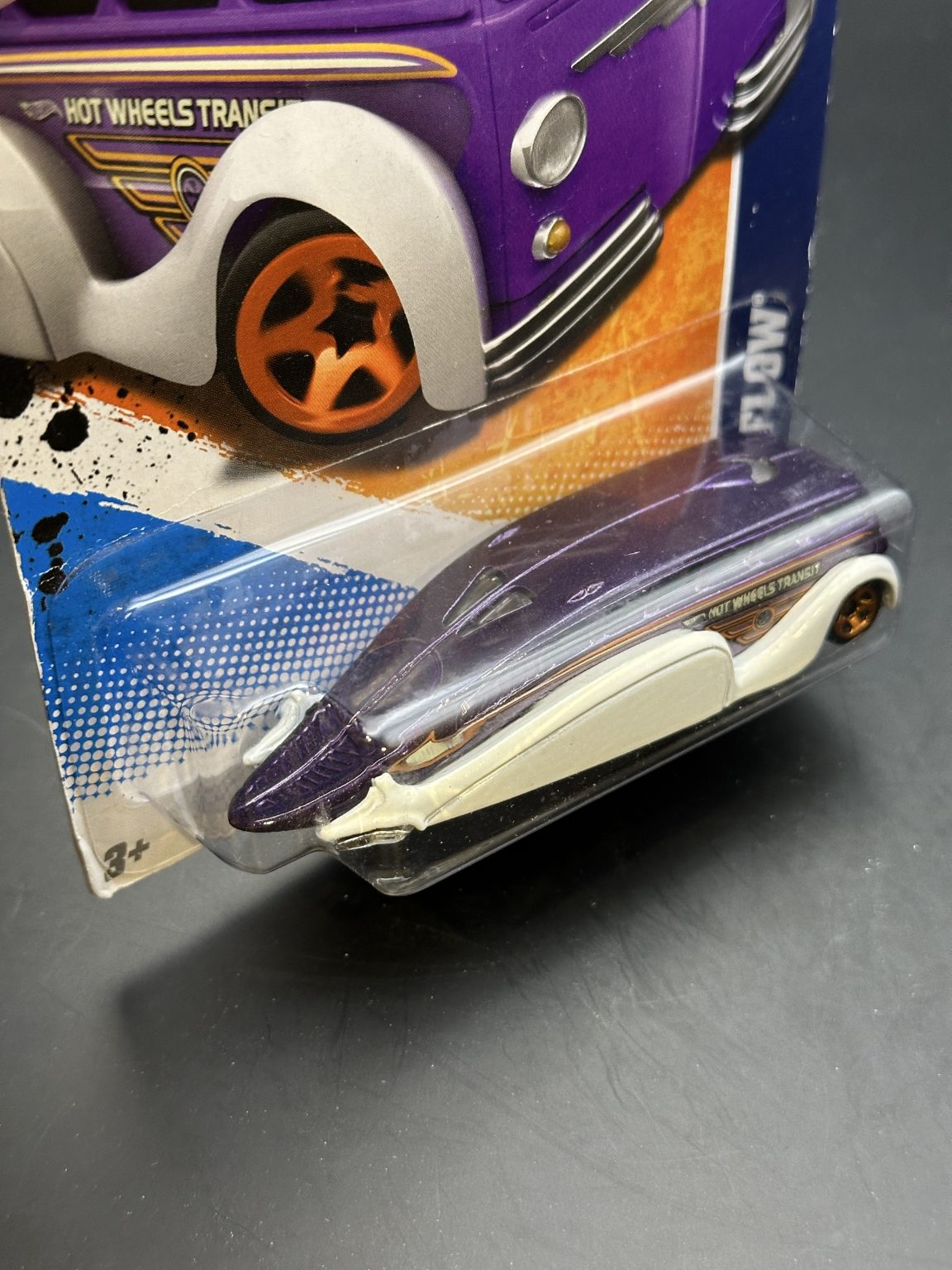 HOT WHEELS - LOW FLOW (2011) - HW CITY WORKS 6/10