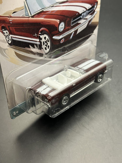 HOT WHEELS - 65 FORD MUSTANG CONVERTIBLE (2021) - HW CONVERTIBLES SERIES 1/10