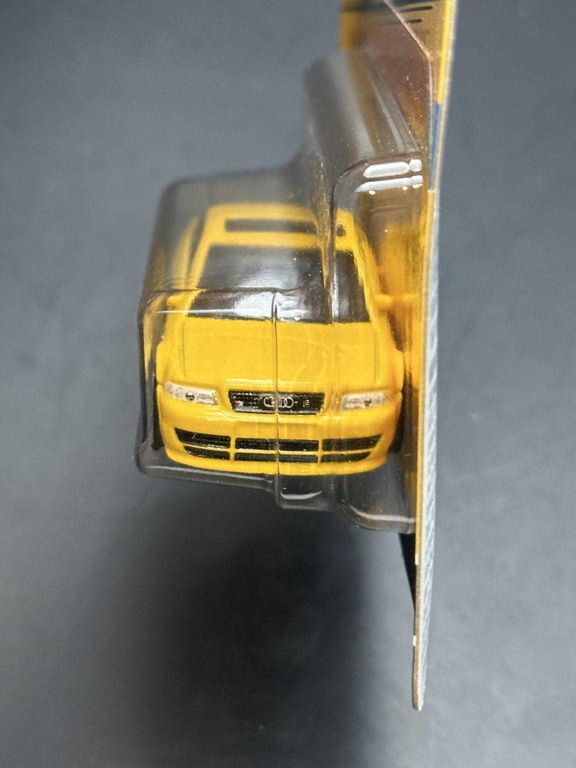 HOT WHEELS - AUDI S4 QUATTRO (2022) - CAR CULTURE - DEUTSCHLAND DESIGN 2/5