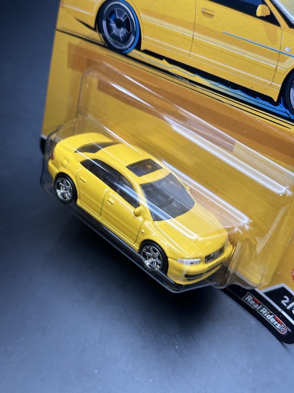 HOT WHEELS - AUDI S4 QUATTRO (2022) - CAR CULTURE - DEUTSCHLAND DESIGN 2/5