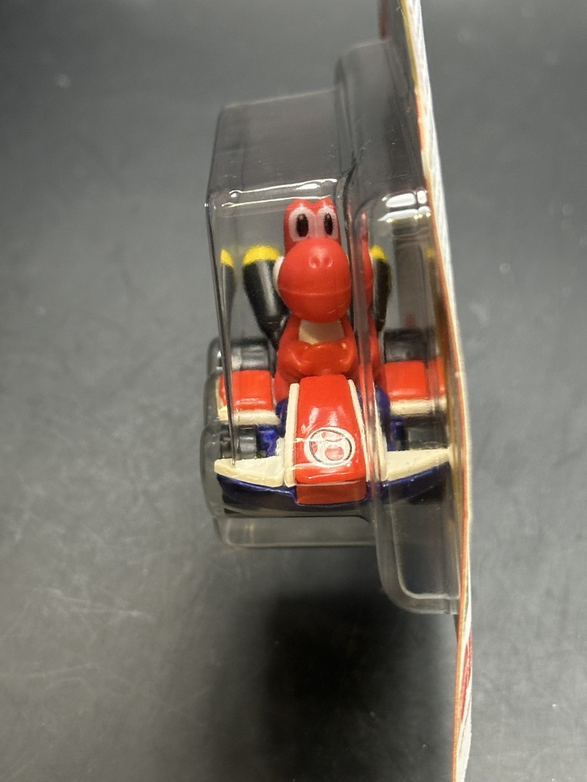HOT WHEELS - RED YOSHI - STANDARD KART - MARIO KART