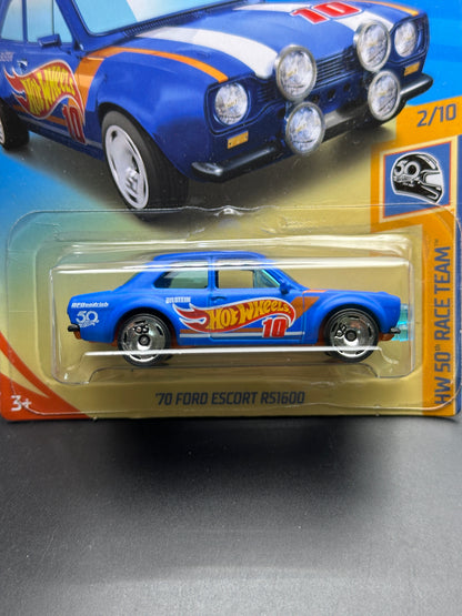 HOT WHEELS - 70 FORD ESCORT RS1600 (2018) - HW 50th RACE TEAM 2/10