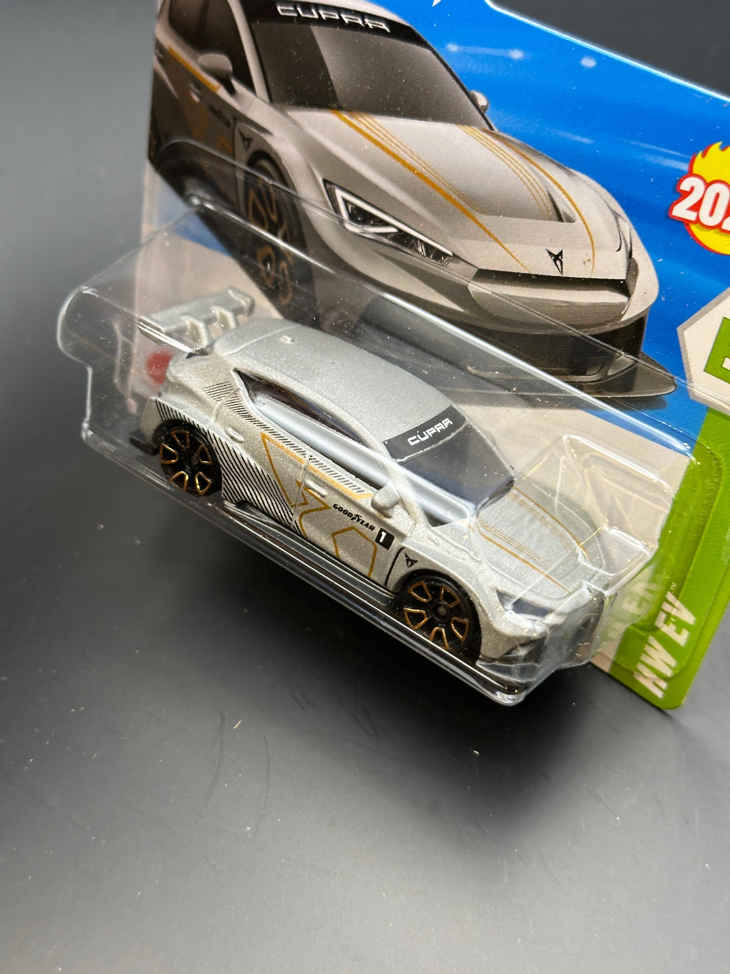 HOT WHEELS - CUPRA E RACER (2025) - HW EV 4/10