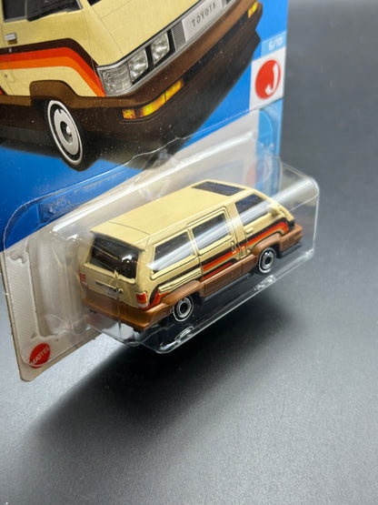 HOT WHEELS - 1986 TOYOTA VAN (2023) - HW J IMPORTS 6/10