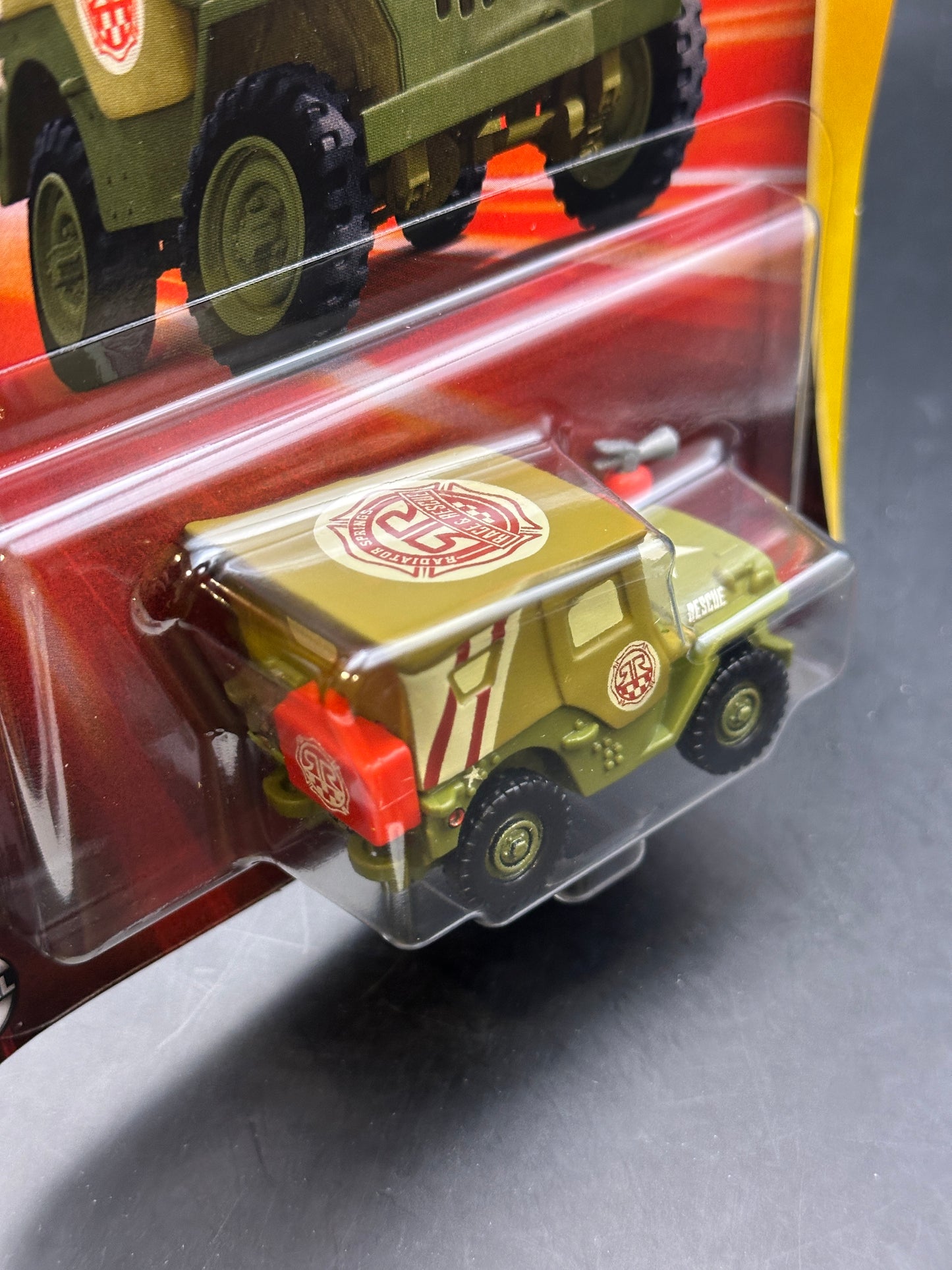 DISNEY PIXAR CARS - SARGE - RADIATOR SPRINGS RACE AND RESCUE CARS - DIECAST