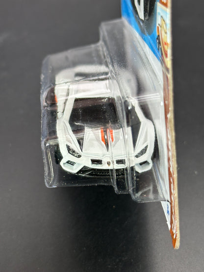 HOT WHEELS - LAMBORGHINI HURACAN STERRATO (2025) - HW SAFARI MODE 1/5
