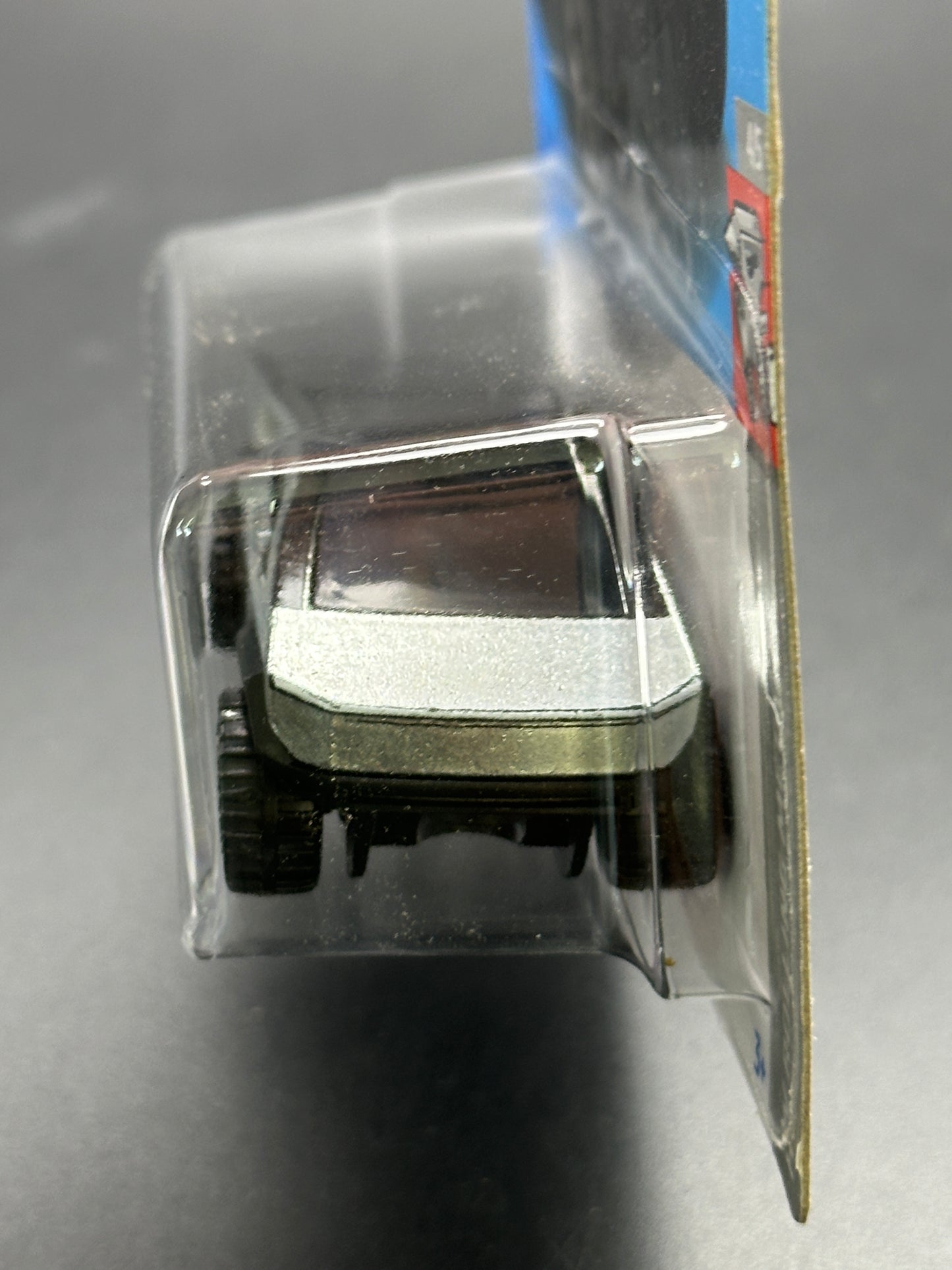 HOT WHEELS - TESLA CYBERTRUCK (2024) - HW ROLLING METAL 4/5