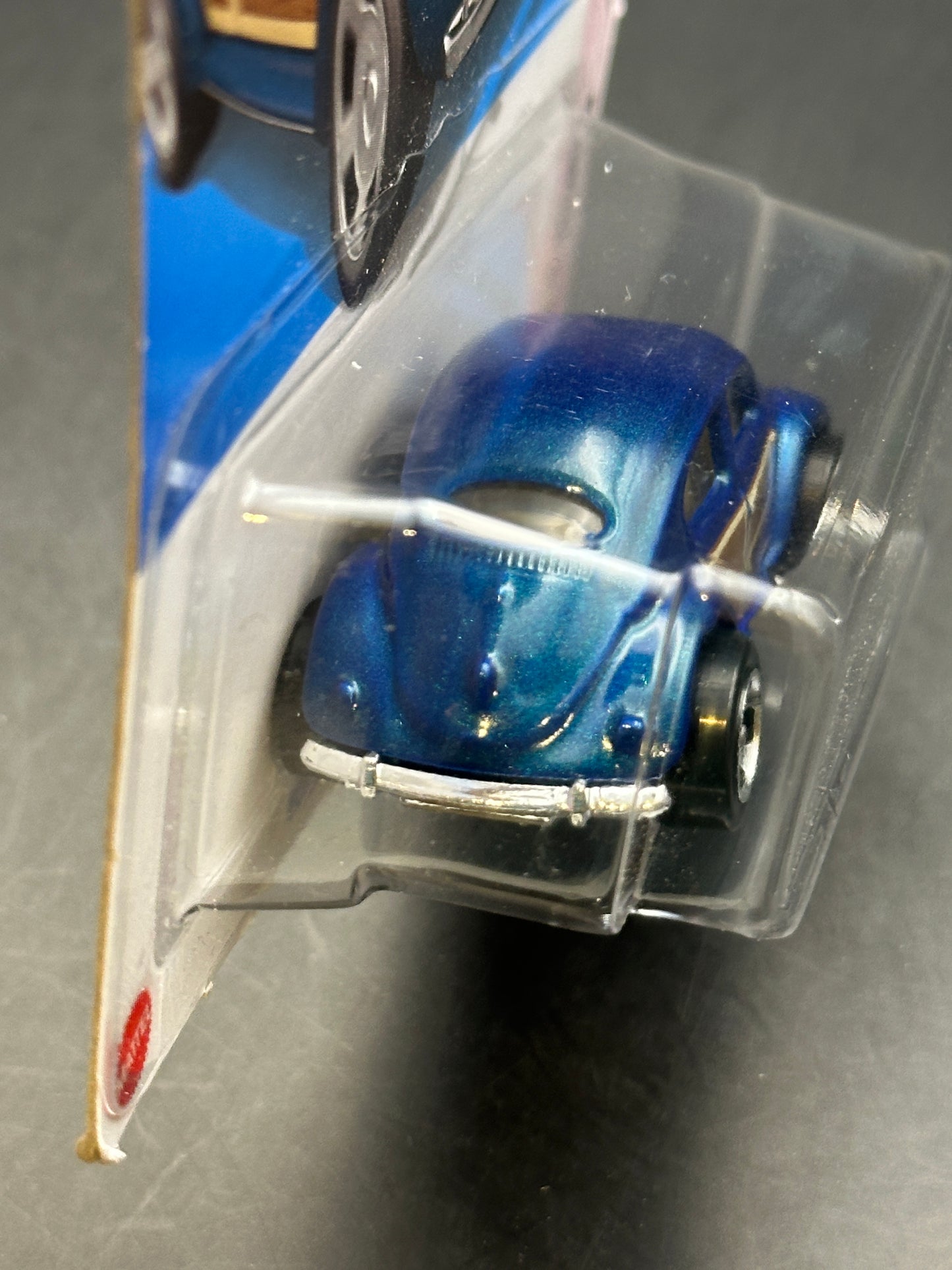 HOT WHEELS - VOLKSWAGEN BEETLE (2022) - HW COMPACT KINGS 2/5