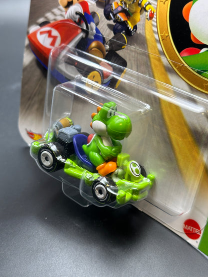 HOT WHEELS - YOSHI - PIPE FRAME - MARIO KART