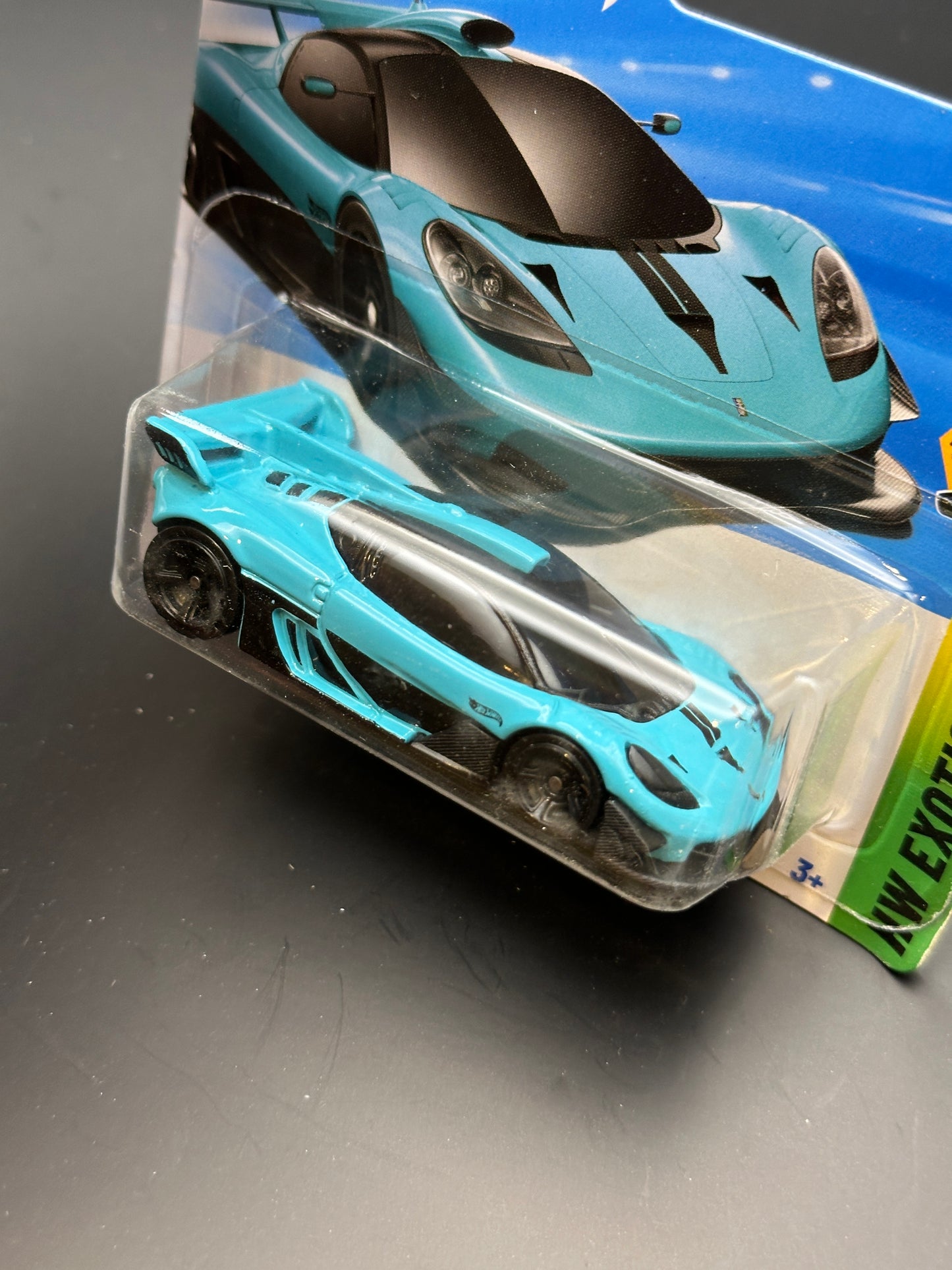 HOT WHEELS - GORDON MURRAY AUTOMOTIVE T 50 (2025) - HW EXOTICS 3/5