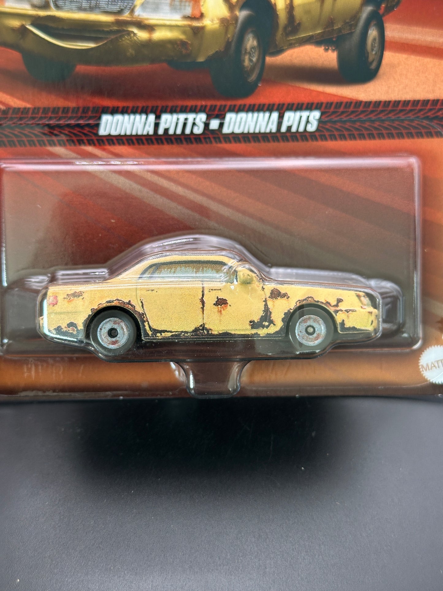 DISNEY PIXAR CARS - DONNA PITTS - CARS - DIECAST