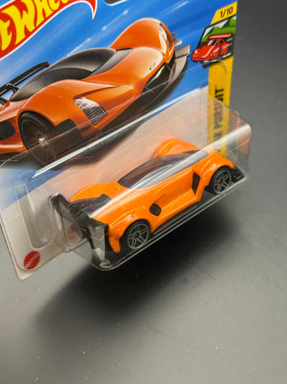HOT WHEELS - CZINGER 21C (2025) - HW PEAK PURSUIT 1/10