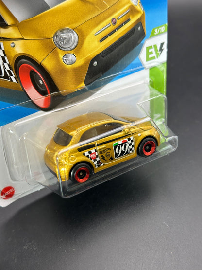HOT WHEELS - FIAT 500 (2025) - HW EV 3/10