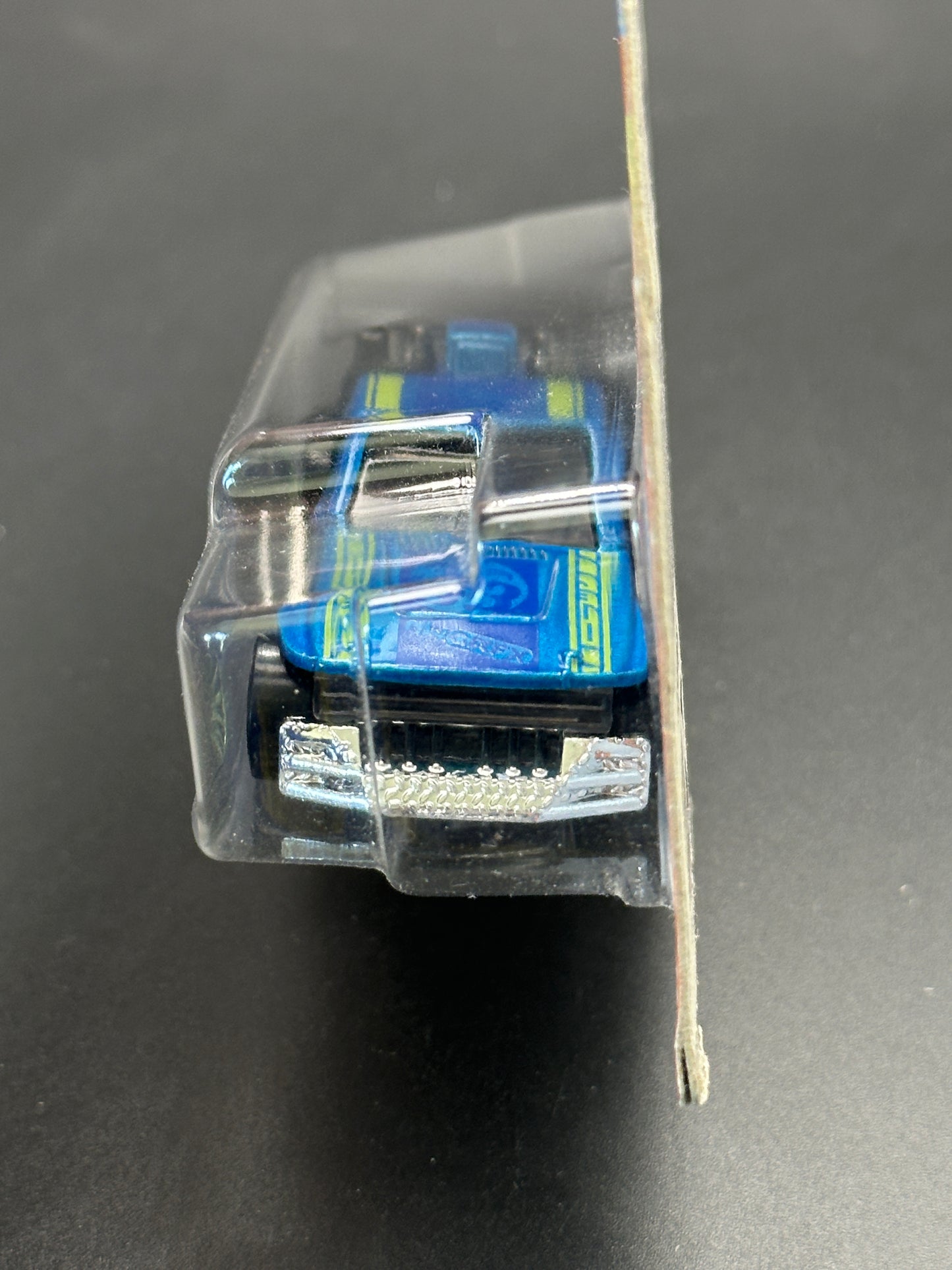 HOT WHEELS - LOLUX (2022) - HW HOT TRUCKS 8/10