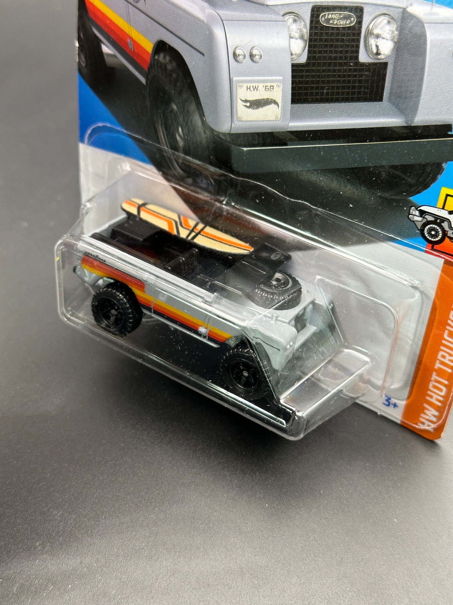 HOT WHEELS - LAND ROVER SERIES II (2024) - HW HOT TRUCKS 5/10