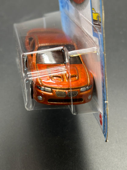 HOT WHEELS - 06 PONTIAC GTO (2018) - HW FACTORY FRESH 5/10