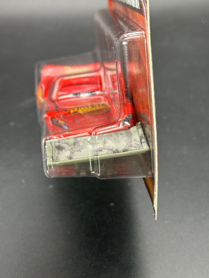 DISNEY PIXAR CARS - LIGHTNING MCQUEEN WITH SHOVEL - CARS - DIECAST
