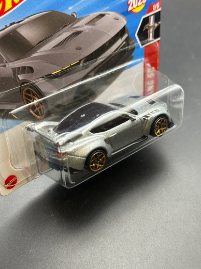 HOT WHEELS - FORD MUSTANG GTD (2025) - MUSTANG 60TH 1/5