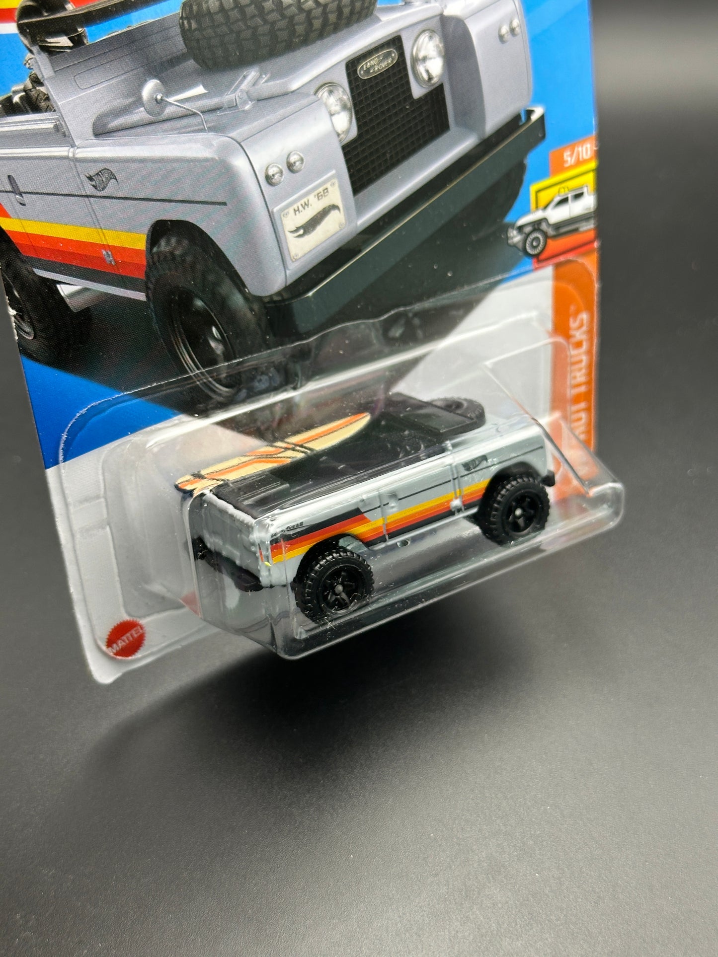 HOT WHEELS - LAND ROVER SERIES II (2024) - HW HOT TRUCKS 5/10