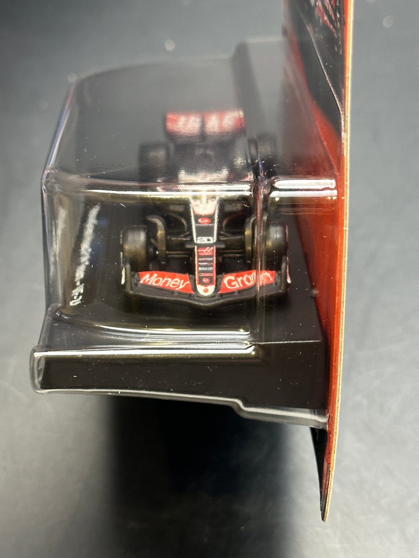 HOT WHEELS - NICO HULKENBERG MONEY GRAM HAAS F1 TEAM VF-24 #20 (2025) - FORMULA 1 SERIES