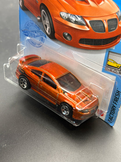 HOT WHEELS - 06 PONTIAC GTO (2018) - HW FACTORY FRESH 5/10