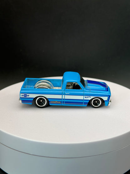 HOT WHEELS - 67 CHEVY C10 (2021) - HW HOT TRUCKS 4/10 - LOOSE