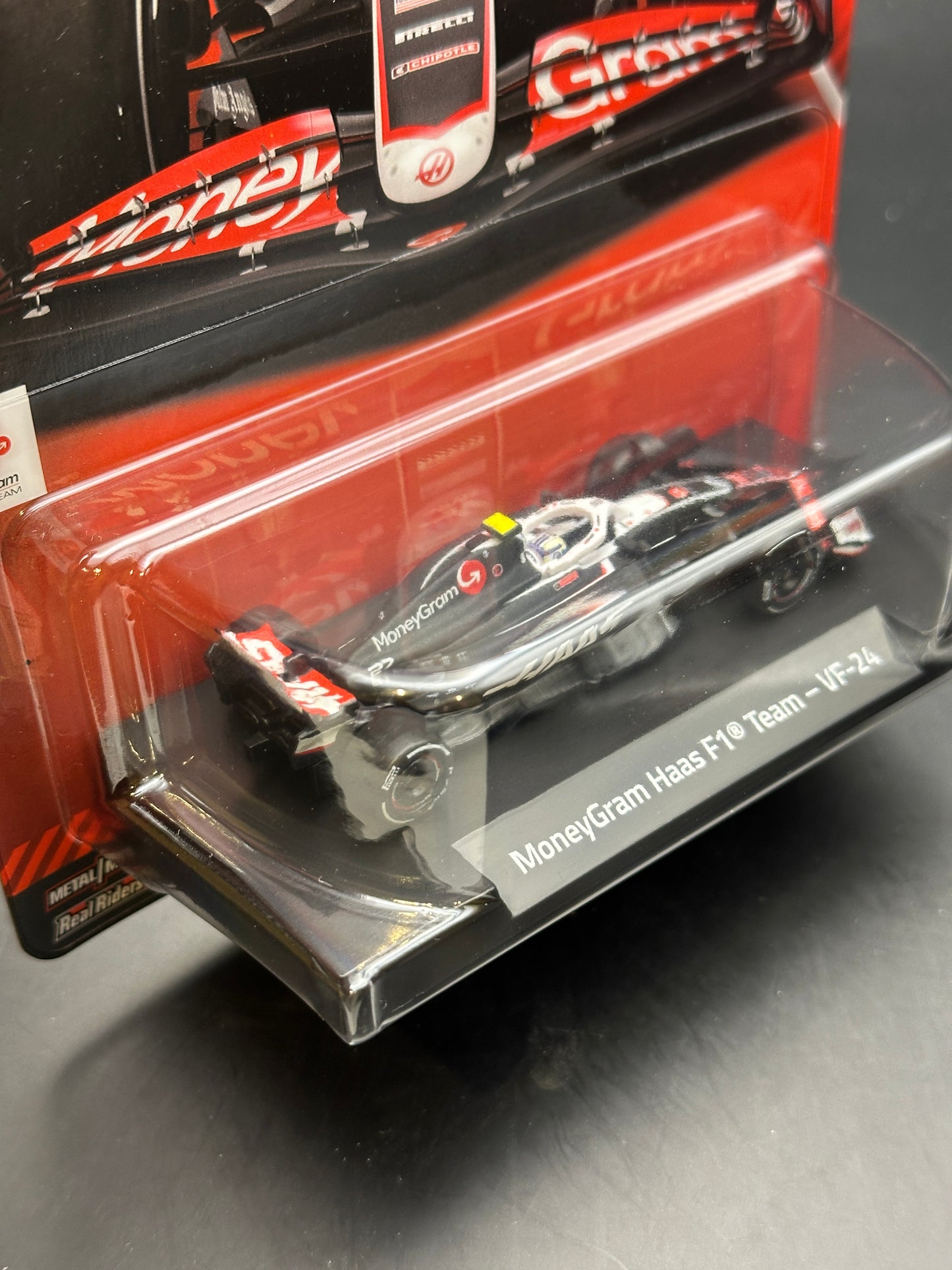 HOT WHEELS - KEVIN MAGNUSSEN MONEY GRAM HAAS F1 TEAM VF-24 #27 (2025) - FORMULA 1 SERIES