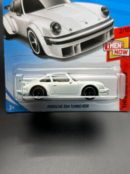 HOT WHEELS - PORSCHE 934 TURBO RSR (2018) - HW THEN AND NOW 2/10