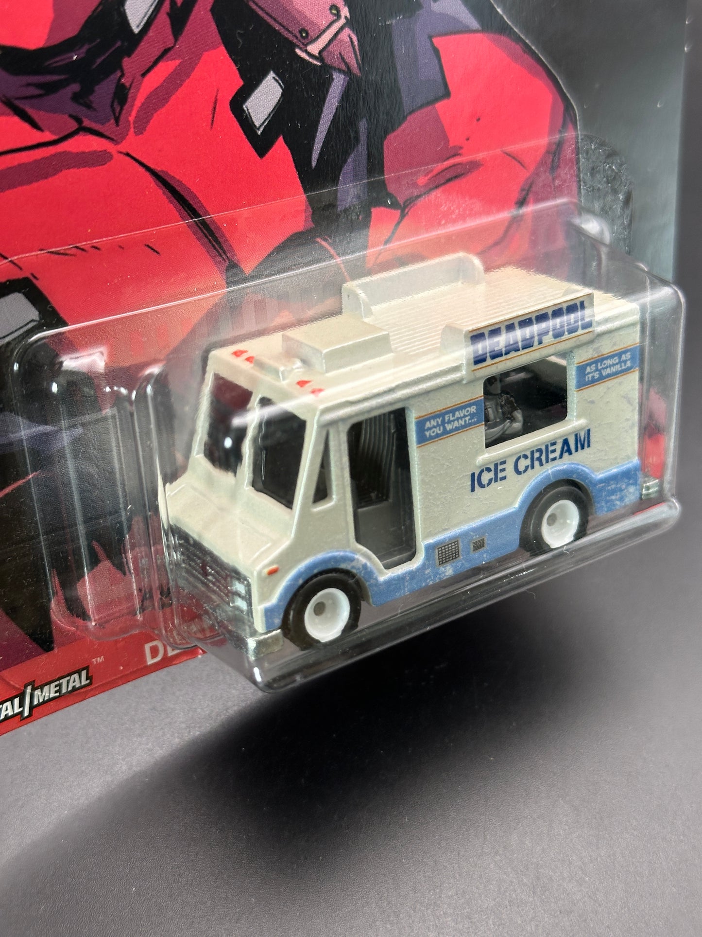 HOT WHEELS - DEADPOOL ICE CREAM TRUCK (2019) - REPLICA ENTERTAINMENT DEADPOOL