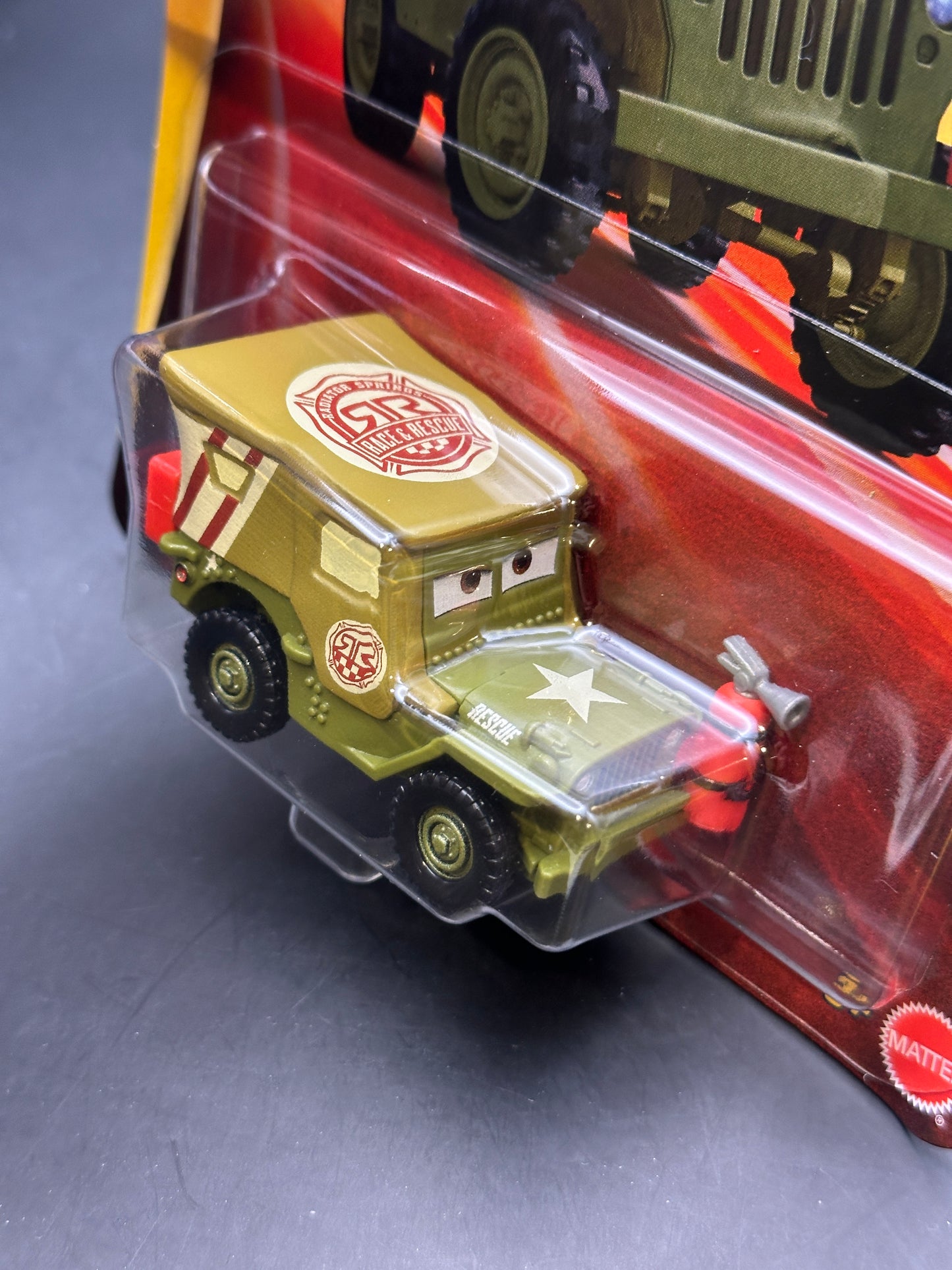 DISNEY PIXAR CARS - SARGE - RADIATOR SPRINGS RACE AND RESCUE CARS - DIECAST
