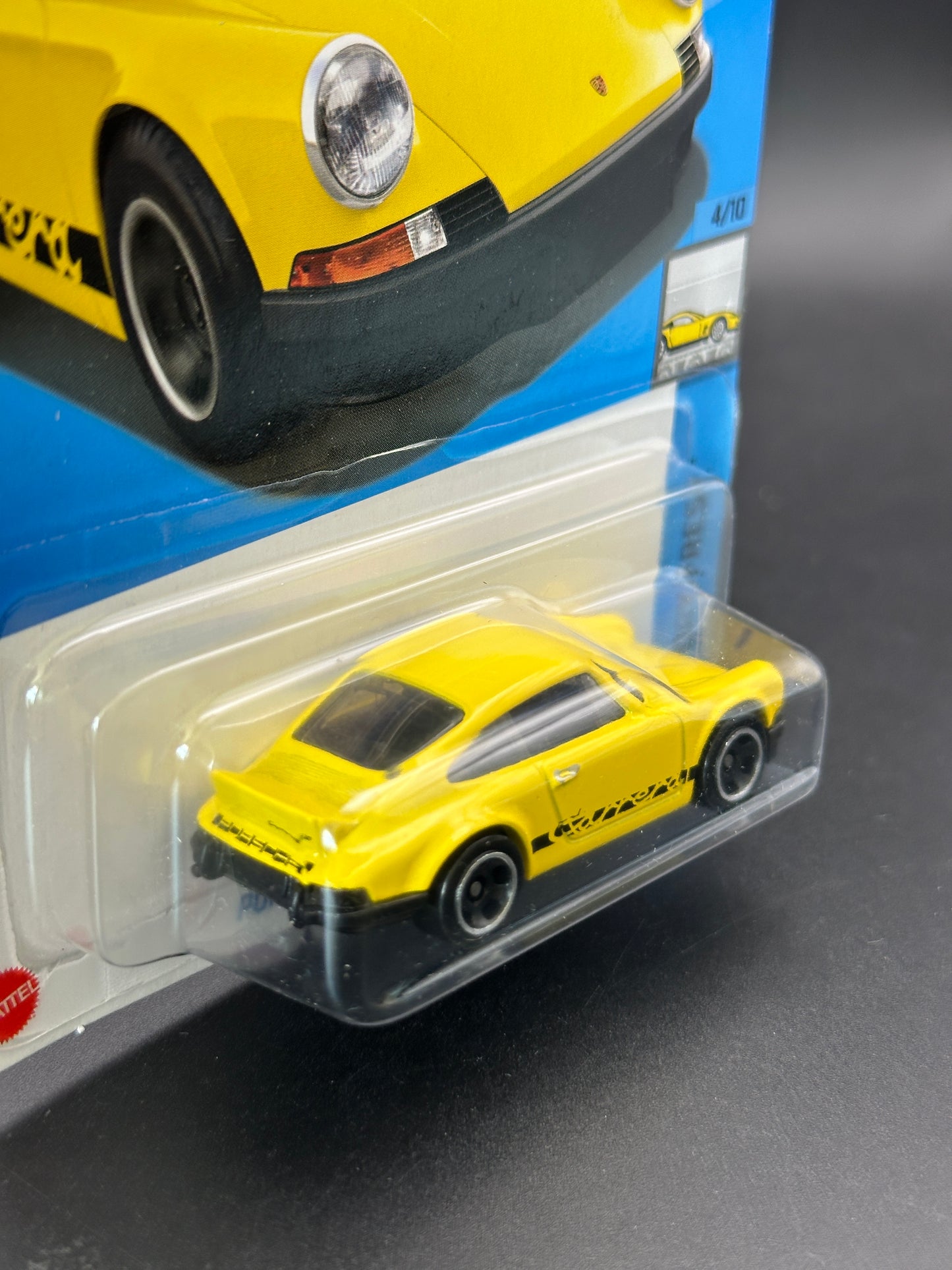HOT WHEELS - PORSCHE 911 CARRERA RS 2.7 (2024) - FACTORY FRESH 4/10