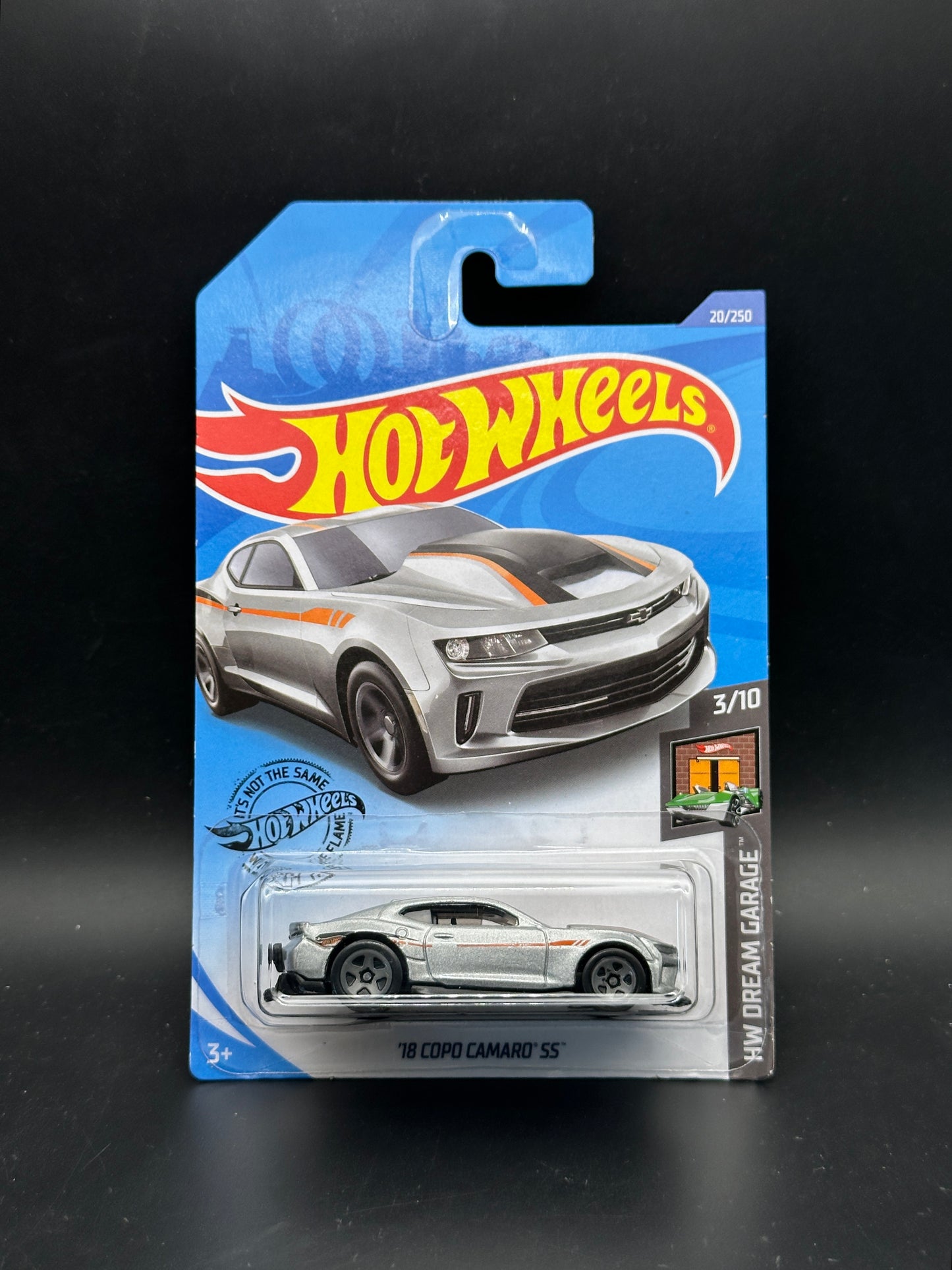 HOT WHEELS - 18 COPO CAMARO SS (2020) - HW DREAM GARAGE 3/10