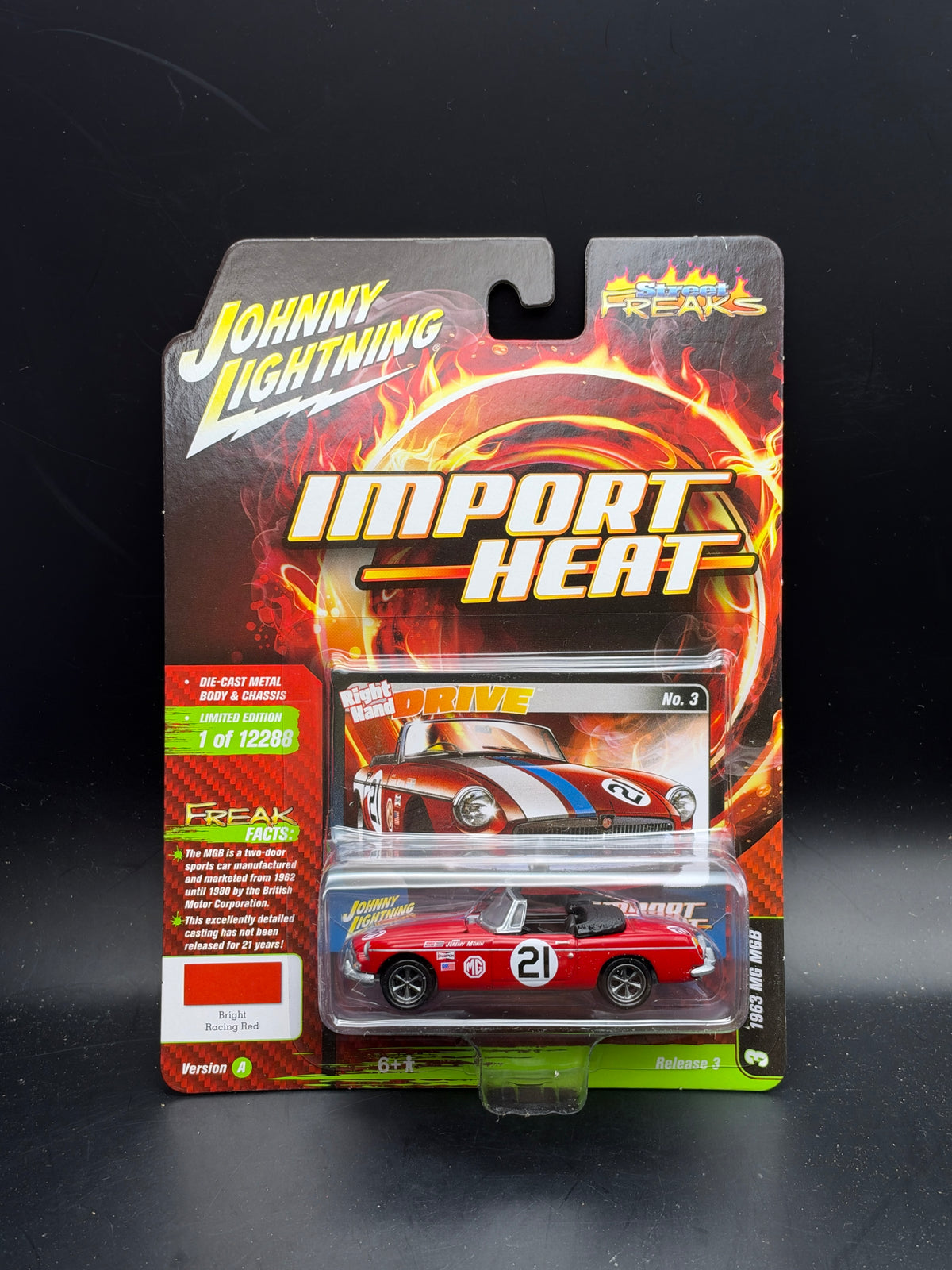 JOHNNY LIGHTNING - 1963 MG MGB - IMPORT HEAT