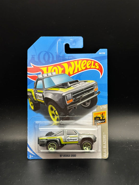 HOT WHEELS - 87 DODGE D100 (2019) - HW BAJA BLAZERS 1/10