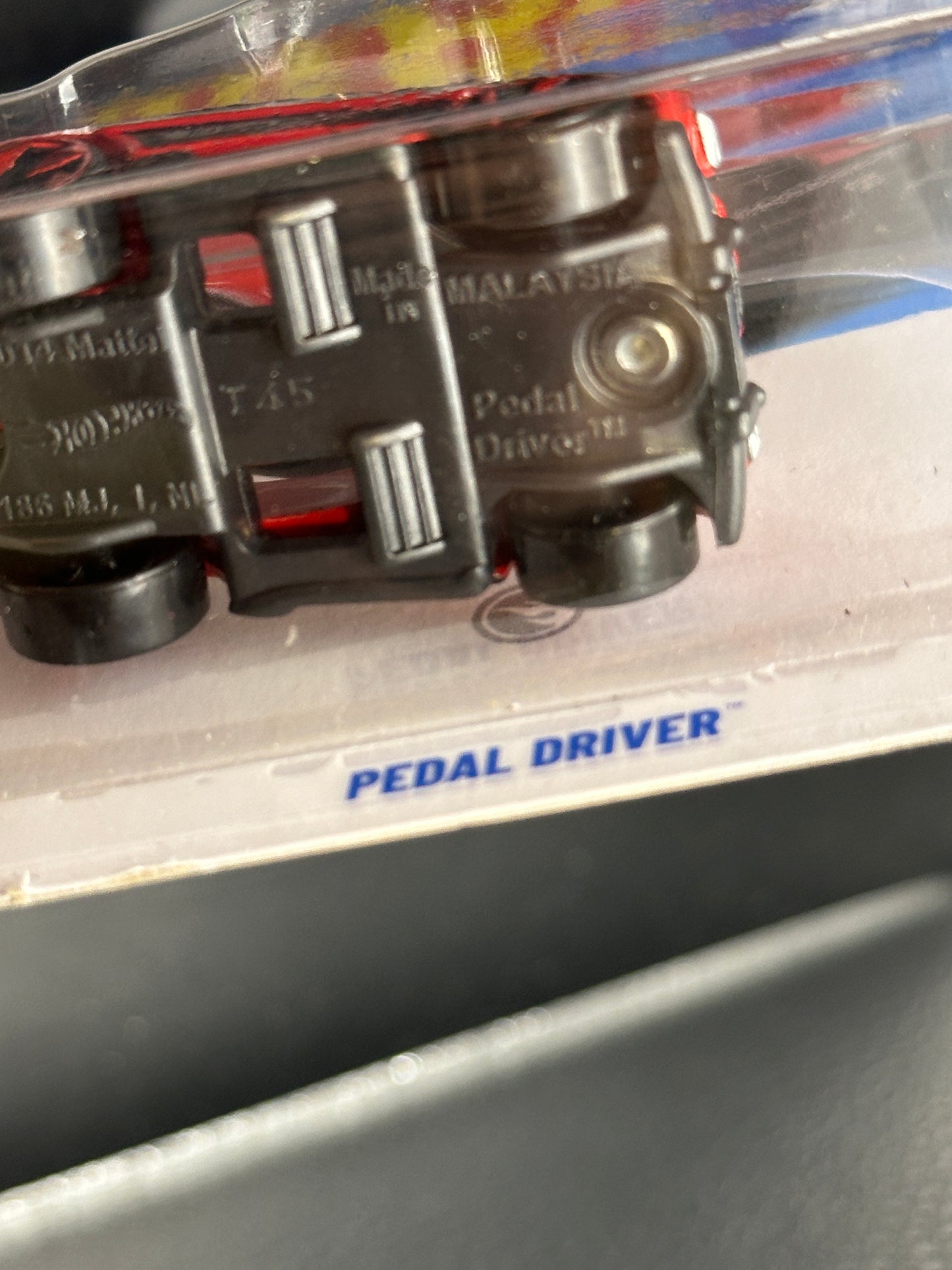HOT WHEELS - PEDAL DRIVER (2025) - TREASURE HUNT - HW RIDE ONS 4/5