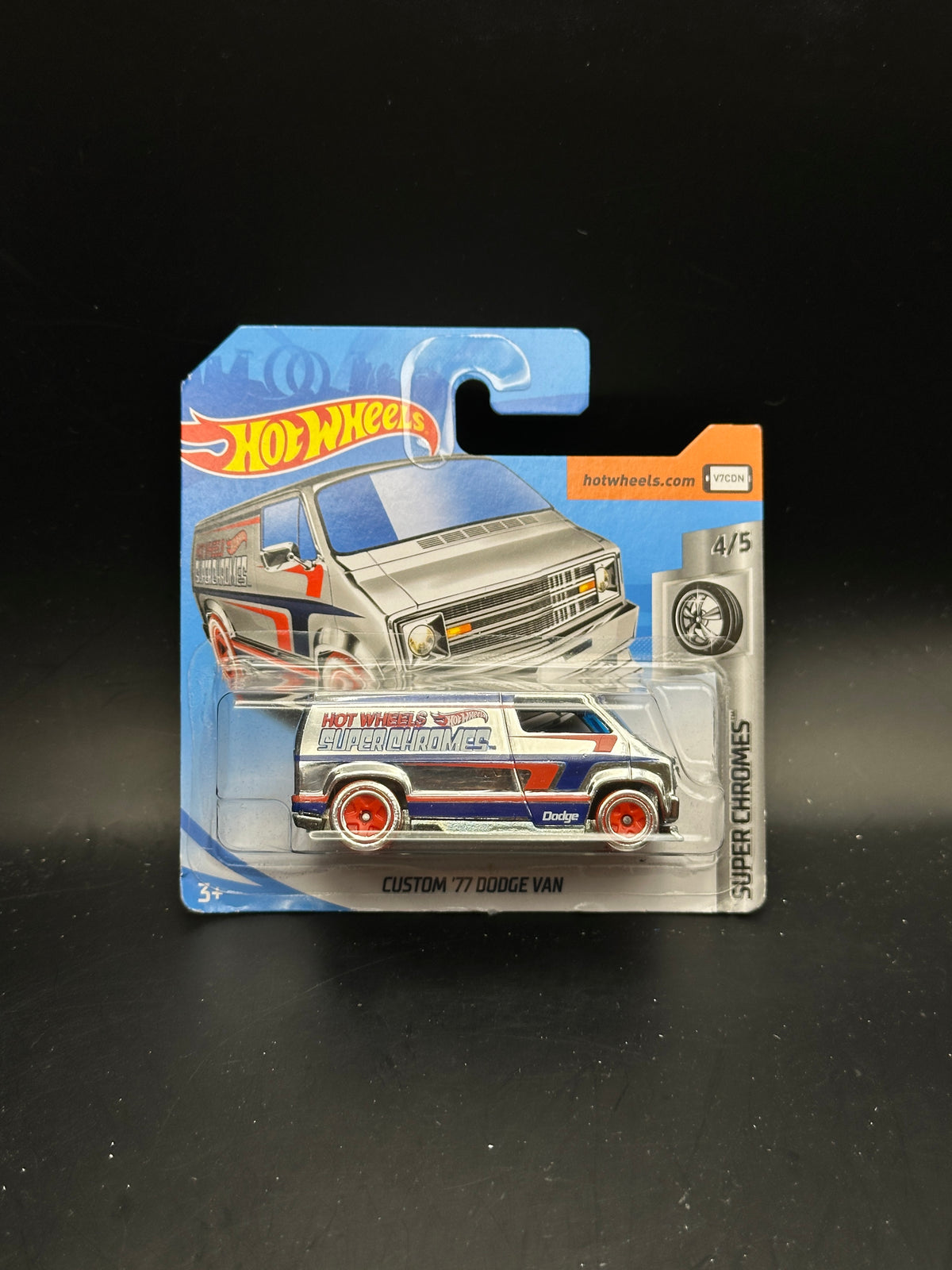 HOT WHEELS - CUSTOM 77 DODGE VAN (2019) - HW SUPER CHROMES 4/5