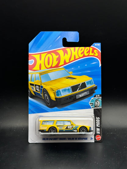 HOT WHEELS - VOLVO 240 DRIFT WAGON (2026) - HW MODS 2/5