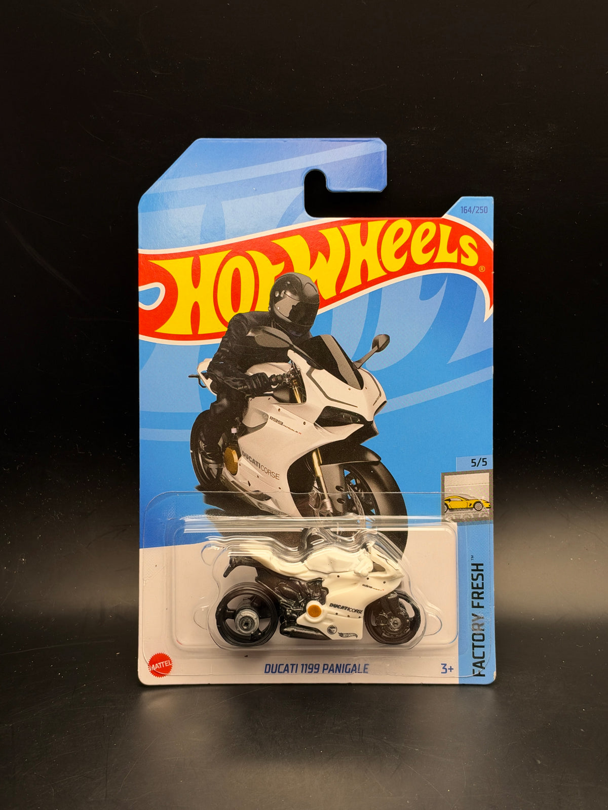HOT WHEELS - DUCATI 1199 PANIGALE (2023) - TREASURE HUNT - HW FACTORY FRESH 5/5